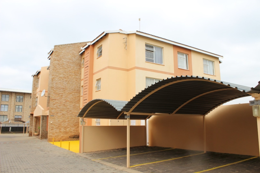 1 Bedroom Property for Sale in Kannoniers Park North West